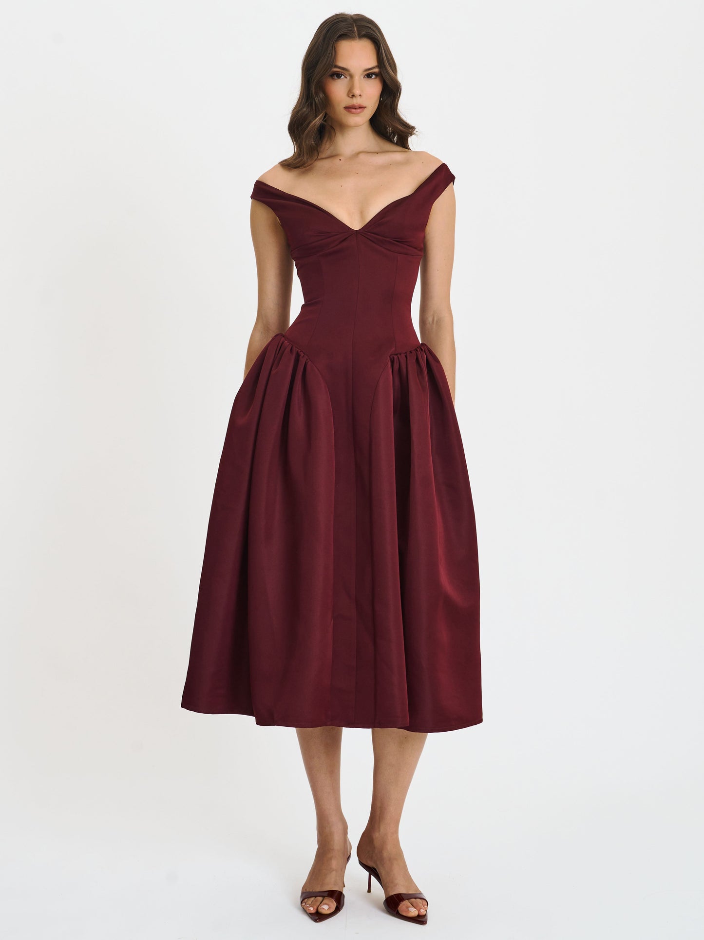 Omella Burgundy Ruched Bust Sweetheart Flared Midi Dress - Miss Circle