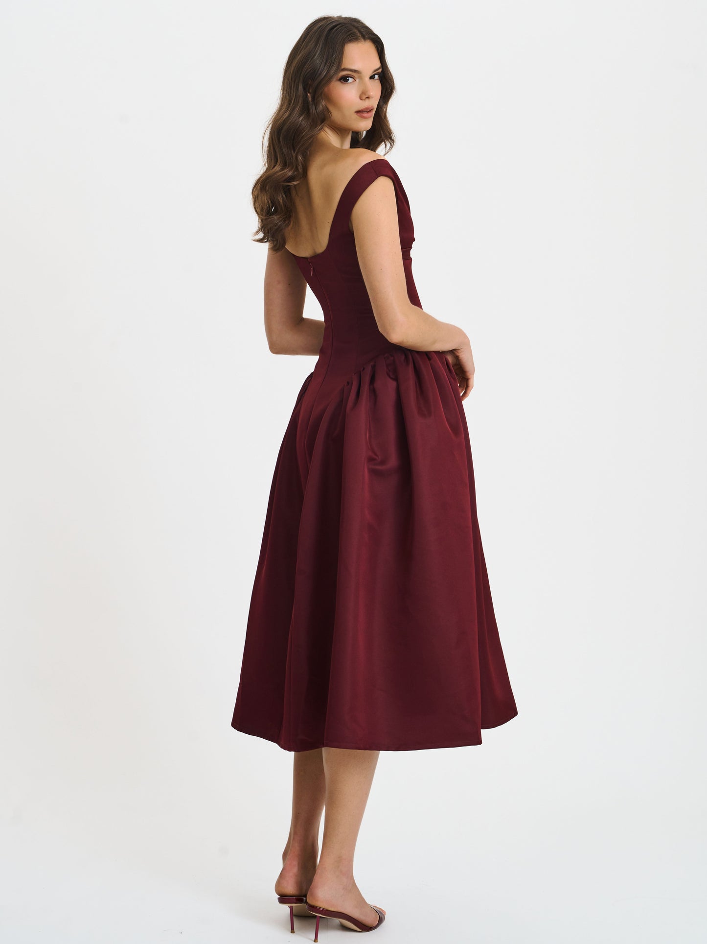 Omella Burgundy Ruched Bust Sweetheart Flared Midi Dress - Miss Circle