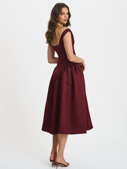 Omella Burgundy Ruched Bust Sweetheart Flared Midi Dress - Miss Circle
